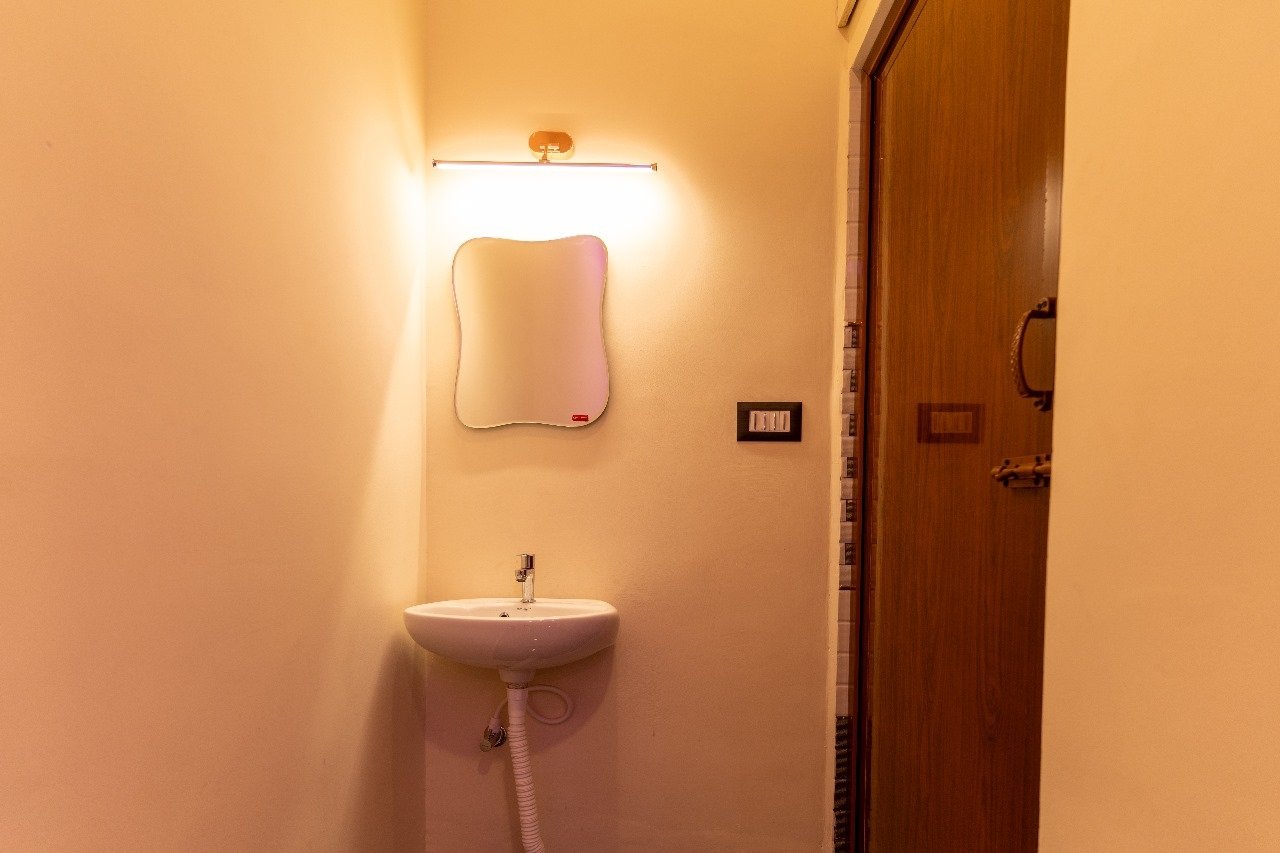 Deluxe Suite Room near Auro Beach