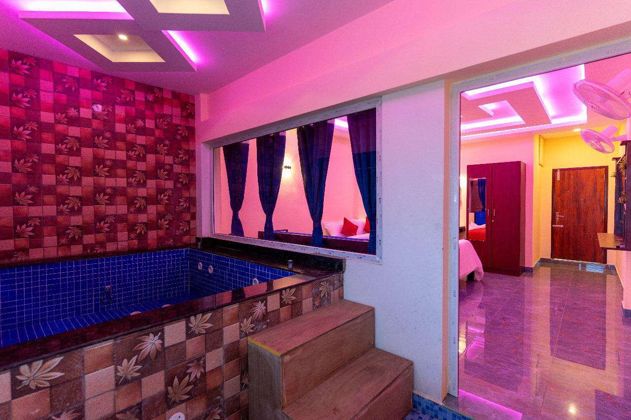 Auro Beach Resort mini pool suite